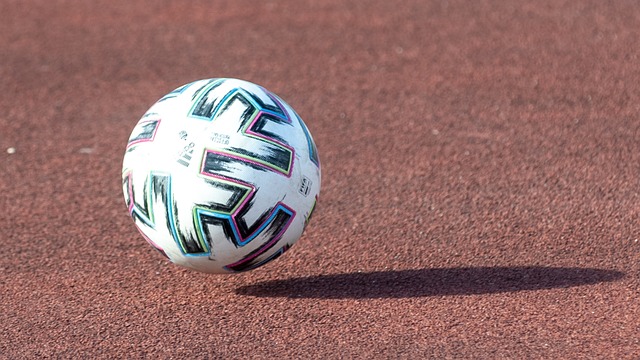 热议海港输球：古斯塔沃停赛影响大；亚冠已是舆论负担